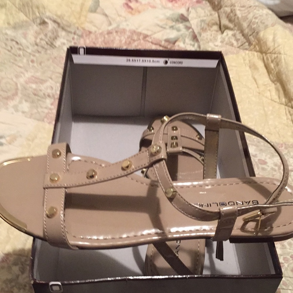 Bandolino sandles